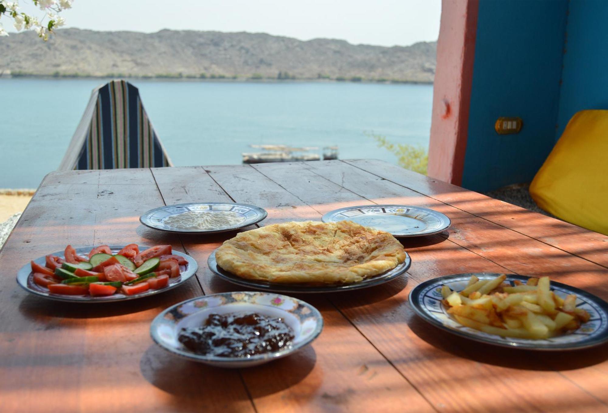 Heissa Hostel Aswan Eksteriør billede
